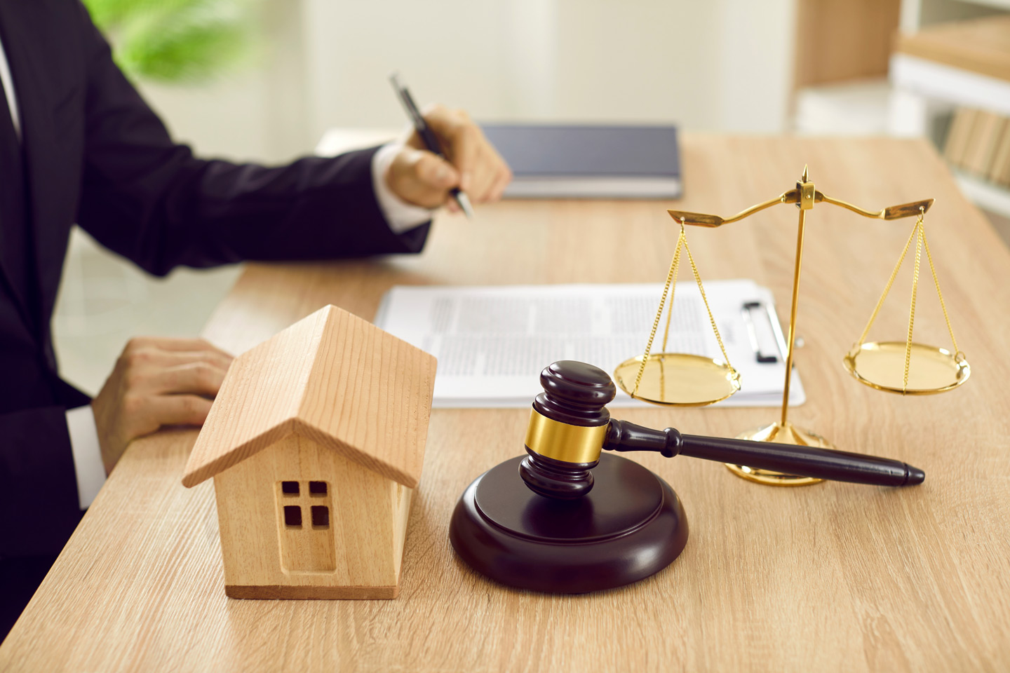 How to Find the Best Property Lawyers in Sydney for Your Real Estate Transactions